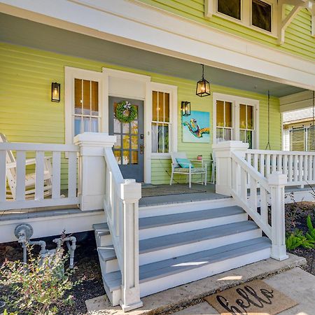 Walk To Galveston Beach Texas Home With Fenced Yard المظهر الخارجي الصورة