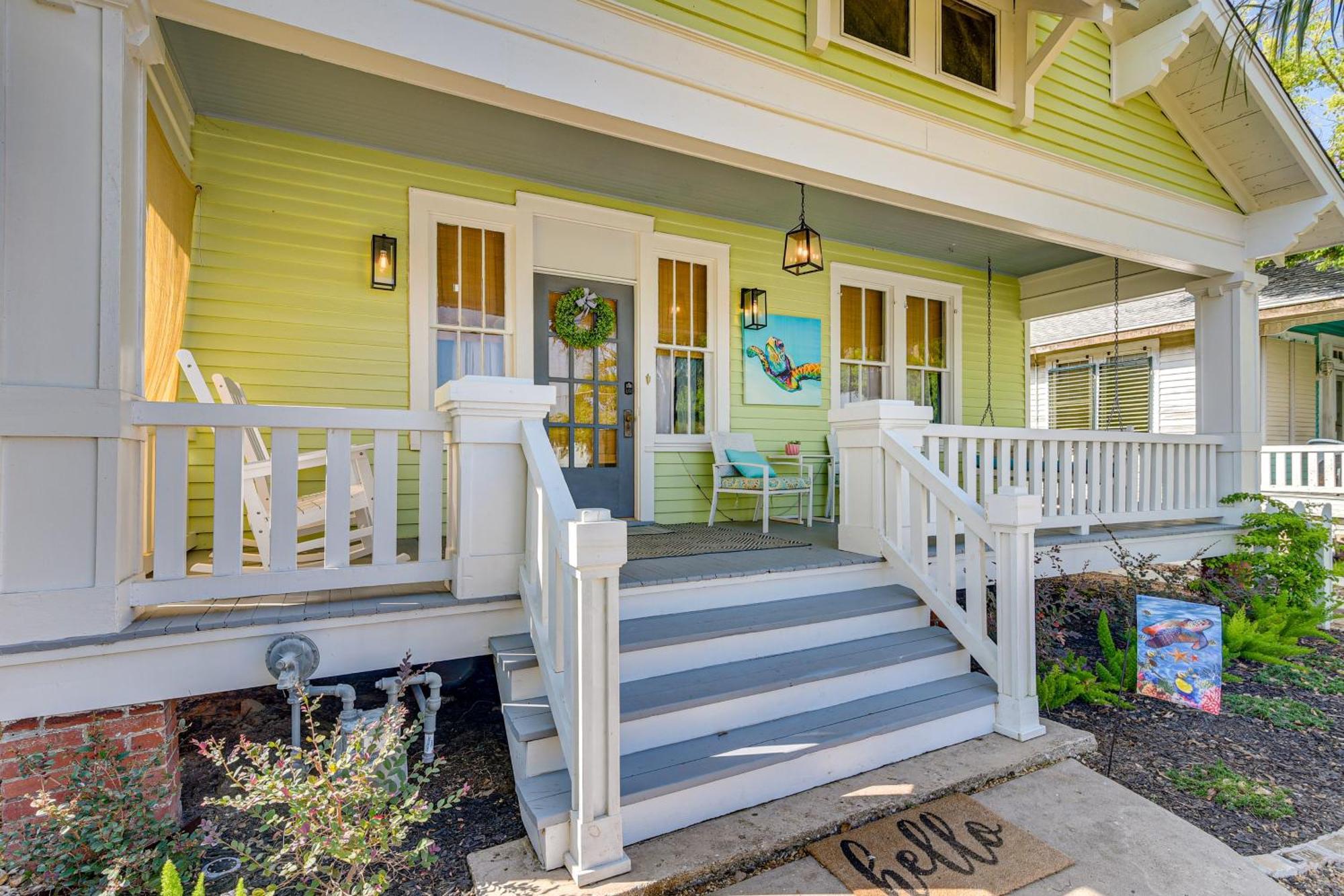 Walk To Galveston Beach Texas Home With Fenced Yard المظهر الخارجي الصورة